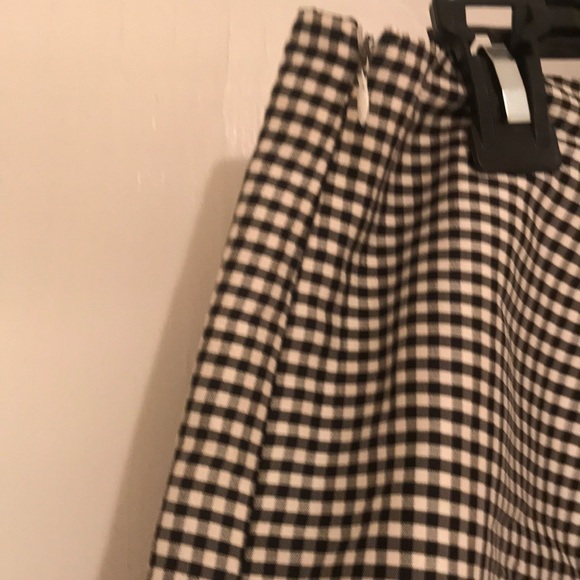 Ann Taylor capri set - Picture 7 of 7